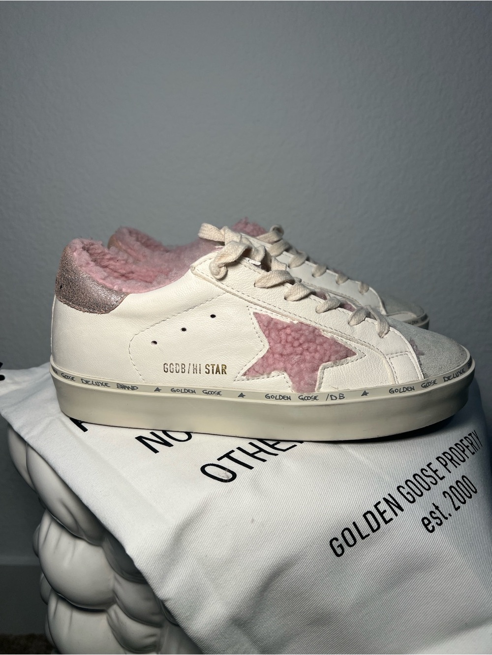 Golden Goose Hi-Star shearling-lined leather suede sneakers - Picture 3 of 15